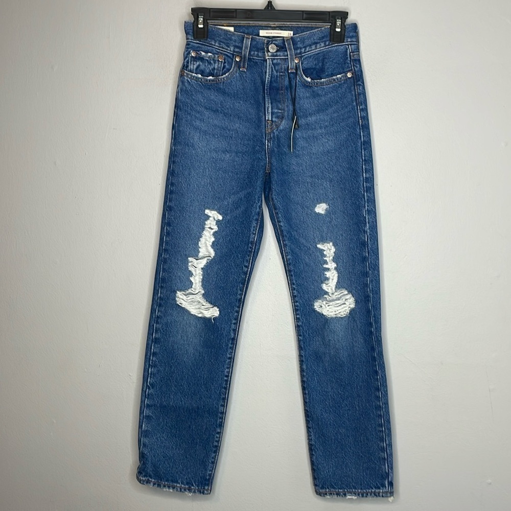 Levi’s | Women’s Distressed Wedgie Straight Jeans Size 24 NWT